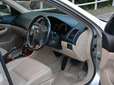 2005年的HONDA Accord V6 luxury