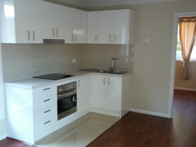 EASTWOOD - 2 Beds Nearly New Secured Gra ...