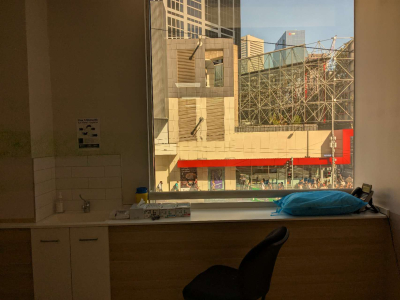 墨尔本CBD central 火车站 对面 诊所房间出 ...